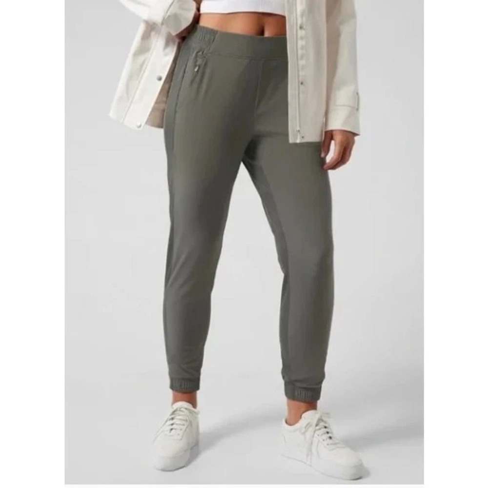ATHLETA Pants Size 4 Green Brooklyn Ankle Jogger Mid Rise Lightweight